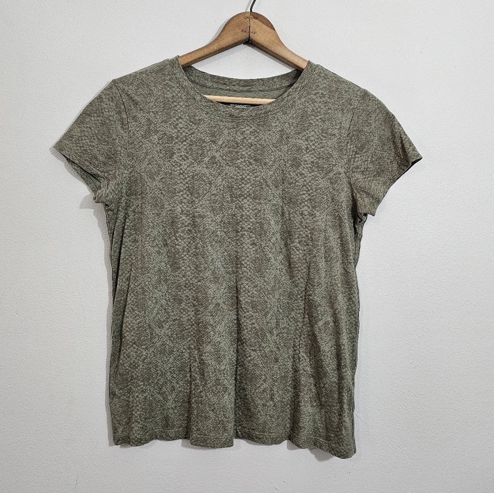 Athleta Green Reptile Print Cotton Tee
